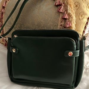 Crossbody purse, green leather